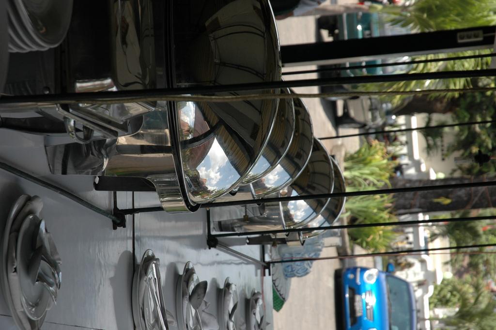 Royal Brongto Hotel Yogyakarta Exterior foto